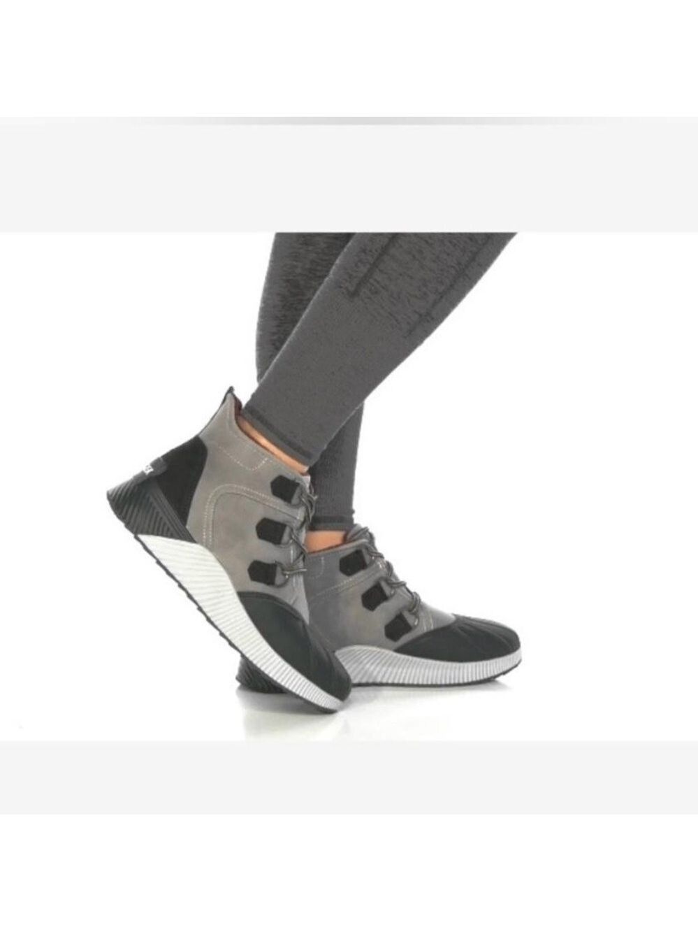 Tommy Hilfiger Jenko Waterproof Bootie Boots in Black and Grey - NWT